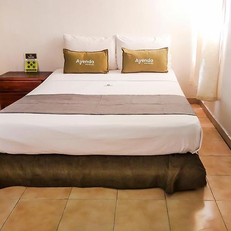 Ayenda 1622 Charmin Hotel ซันตามาร์ตา ภายนอก รูปภาพ