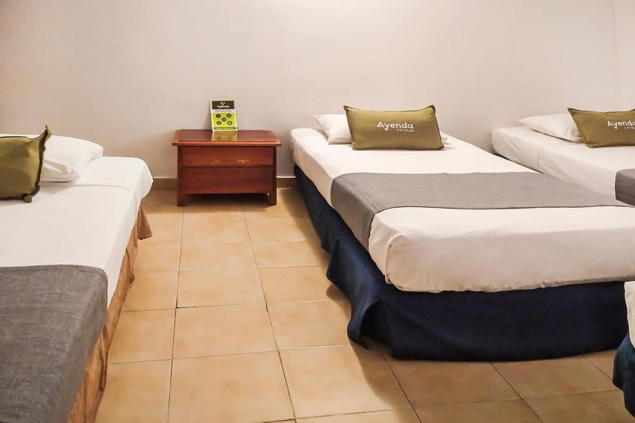 Ayenda 1622 Charmin Hotel ซันตามาร์ตา ภายนอก รูปภาพ